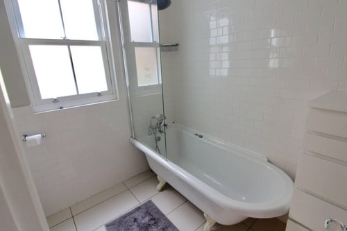 Lovely one bed in Chiswick 7 Air Manage