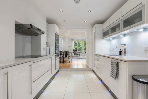 Impeccable Chelsea 1 bedroom Apartment 5 Air Manage