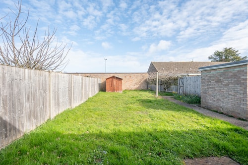 Wonderful Leiston 2 bed 12 Sizewell Lettings