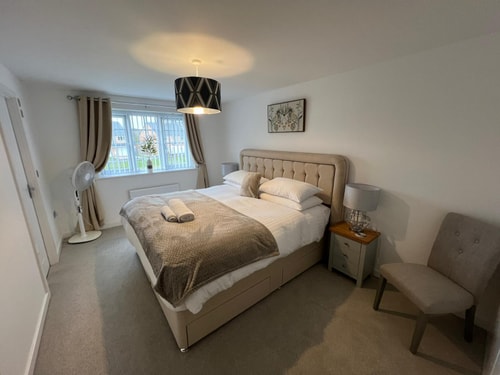 A Superb 5BR House near SZC 10 Sizewell Lettings