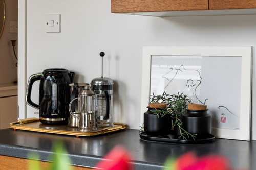 Lovely 2-BR Apt in Caledonian Rd 7 Air Manage