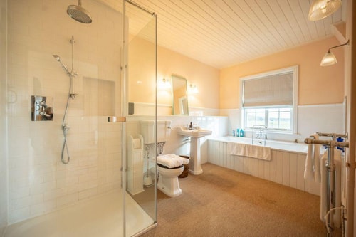 Glorious 5 bed in Snape 8 Sizewell Lettings