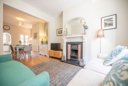 A Luxurious Coastal Retreat 1 Sizewell Lettings