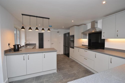 Stylish 5BR Leiston Retreat Near Sizewell & Coast 5 Sizewell Lettings