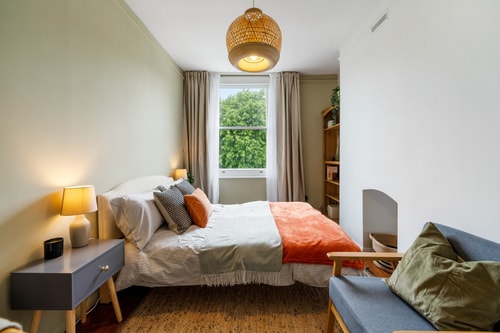Lovely 2-BR Apt in Caledonian Rd 12 Air Manage