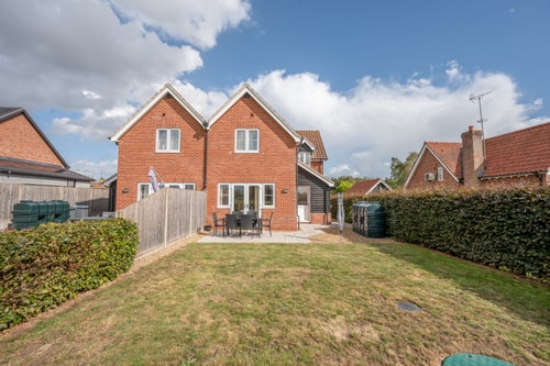 4BR Cottage & Harvest Loft (1BR) | Great Glemham 19 Sizewell Lettings