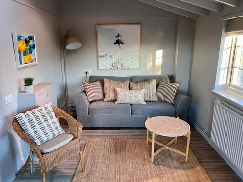 Wonderful Aldringham 2-bed 10 Sizewell Lettings