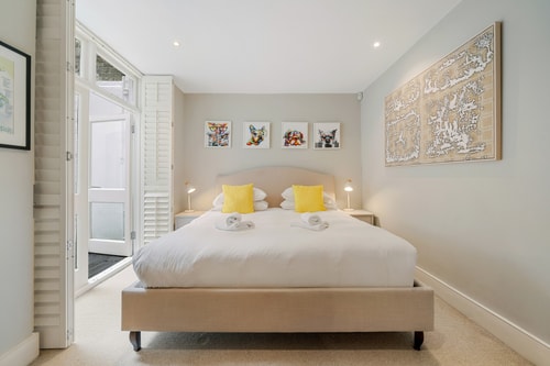 Beautifully presented 2 bedroom with garden 5 Air Manage