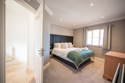 Superb 2 BR/2Bath with parking 17 Sizewell Lettings