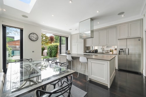 Elegant 4-BR House with garden near Portobello 10 Air Manage