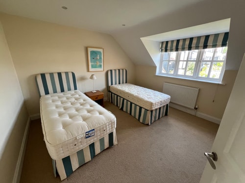 Stylish 3BR w/ Parking & Garden 8 Sizewell Lettings