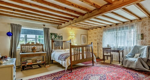 Spacious 4-BR plus 1-bed annexe 3 Sizewell Lettings