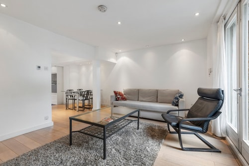 Impeccable Chelsea 1 bedroom Apartment 3 Air Manage