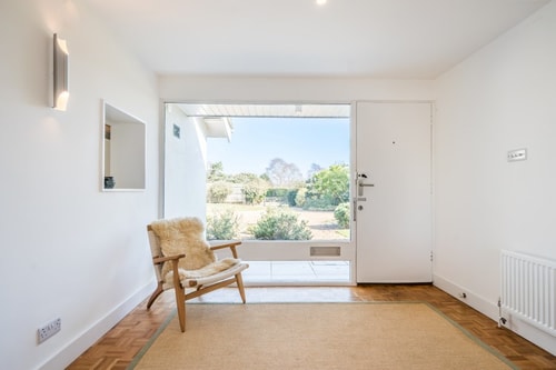 Elegant 4BR Home with Large Gardens 8 Sizewell Lettings