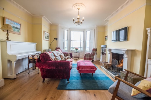 Spacious 4BR on the Esplanade 2 Sizewell Lettings