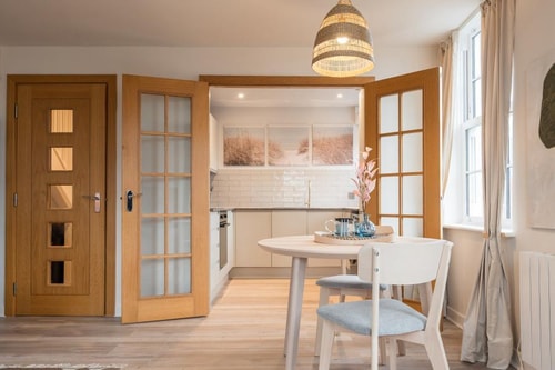 Fabulous 2 bed / 2 bath Leiston 4 Air Manage