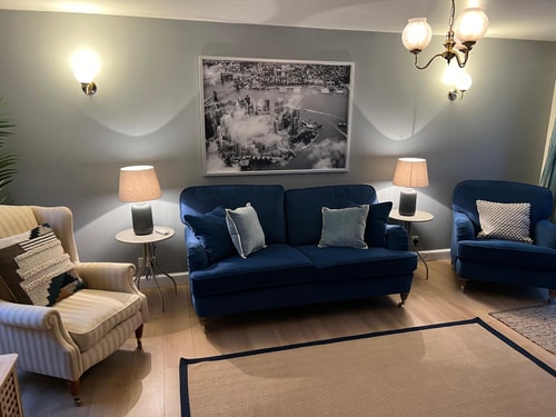 Superb 4-bed plus 1-bed annexe 1 Sizewell Lettings