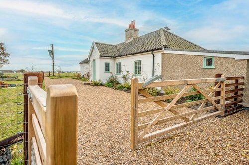 Glorious 5 bed in Snape Sizewell Lettings