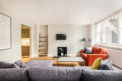 Beautifully presented 2 bedroom with garden 1 Air Manage