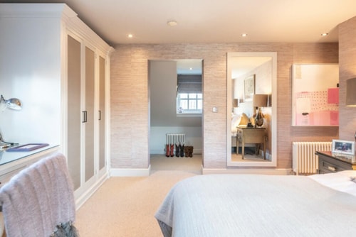 Impeccably presented 4BR/3Bath 12 Air Manage