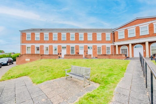 Fabulous 2 bed / 2 bath Leiston 19 Air Manage