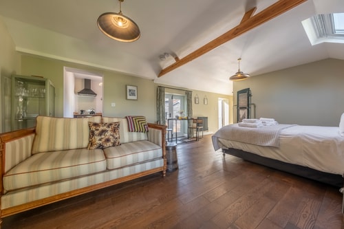 The Butterchurn (1 bed) 4 Sizewell Lettings