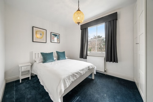 Elegant 4-BR House with garden near Portobello 21 Air Manage