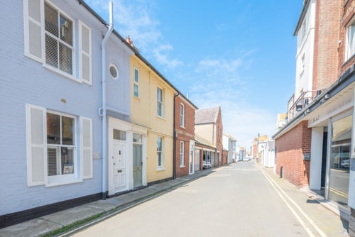 A Luxurious Coastal Retreat 18 Sizewell Lettings