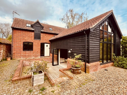 Charming 4-Bed Retreat in Great Glemham 16 Sizewell Lettings