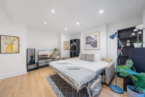 West Kensington two double bedroom garden flat 9 Air Manage