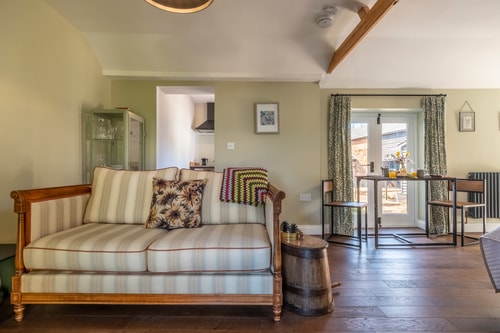 The Butterchurn (1 bed) 1 Sizewell Lettings