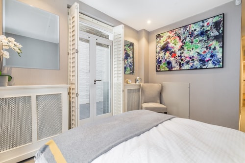 Beautifully presented 2 bedroom with garden 7 Air Manage