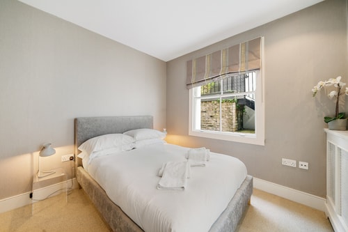 Beautifully presented 2 bedroom with garden 7 Air Manage