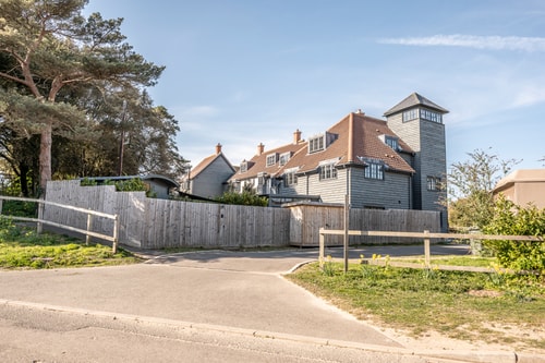 Superb 5 bed / 5 bathroom house in Thorpeness 0 Sizewell Lettings