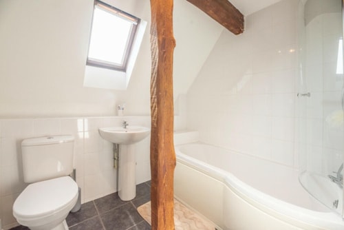 Superb 4-bed plus 1-bed annexe 12 Sizewell Lettings