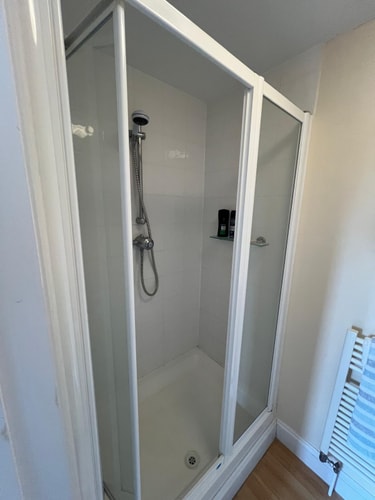 Stylish 3BR w/ Parking & Garden 13 Sizewell Lettings
