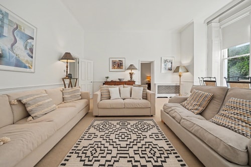 Wonderful 2 bed / 2 bath Kensington with garden 4 Air Manage