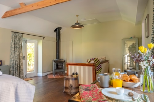 The Butterchurn (1 bed) 26 Sizewell Lettings