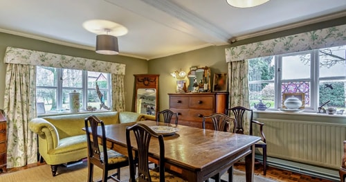 Spacious 4-BR plus 1-bed annexe 5 Sizewell Lettings