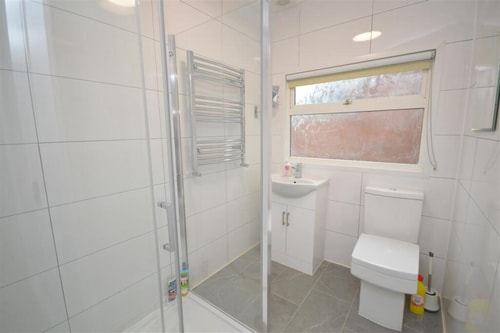 Stylish 5BR Leiston Retreat Near Sizewell & Coast 15 Sizewell Lettings
