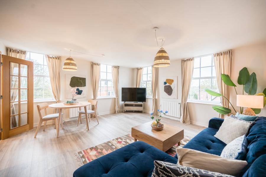 Fabulous 2 bed / 2 bath Leiston Air Manage
