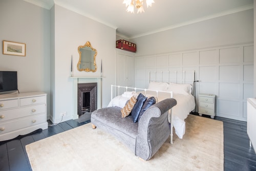 Spacious 4BR on the Esplanade 3 Sizewell Lettings