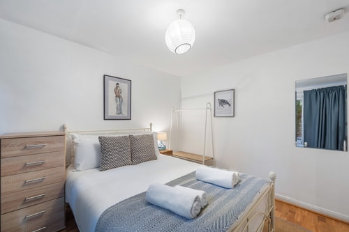 West Kensington two double bedroom garden flat 5 Air Manage