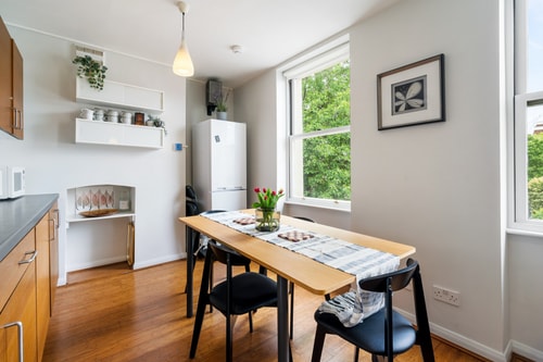 Lovely 2-BR Apt in Caledonian Rd 5 Air Manage