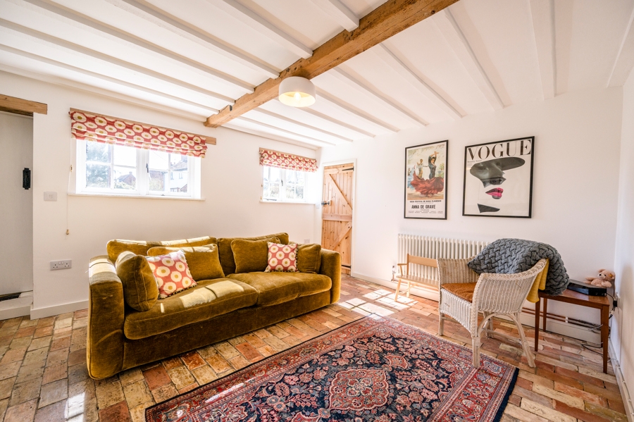 The Old Foss Cottage, Blaxhall Air Manage