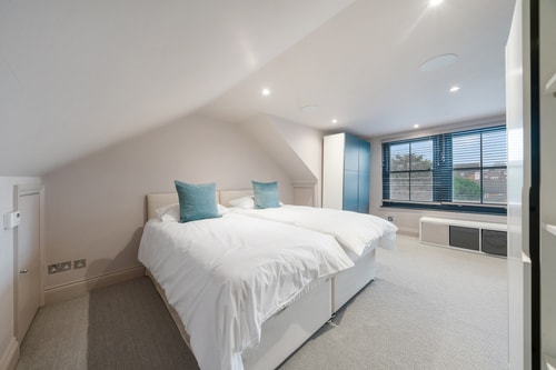 Elegant 4-BR House with garden near Portobello 27 Air Manage
