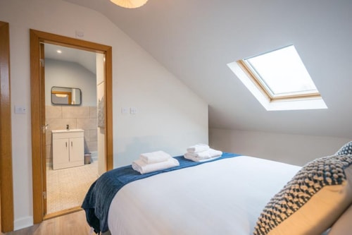 Fabulous 2 bed / 2 bath Leiston 13 Air Manage