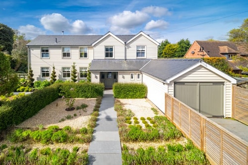 Stylish 4BR Near the Coast Sizewell Lettings