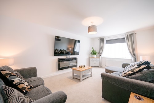 A Superb 4BR House near SZC 2 Sizewell Lettings