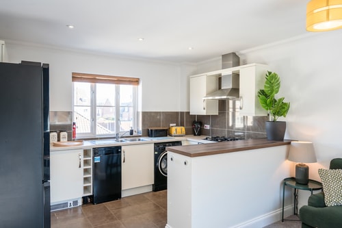 Superb 2 BR/2Bath with parking 9 Sizewell Lettings